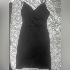 Black bodycon dress